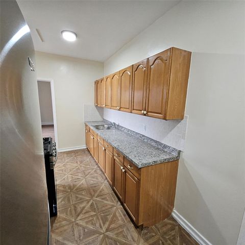 590 E 3rd Street 3H, Mount Vernon, NY 10553