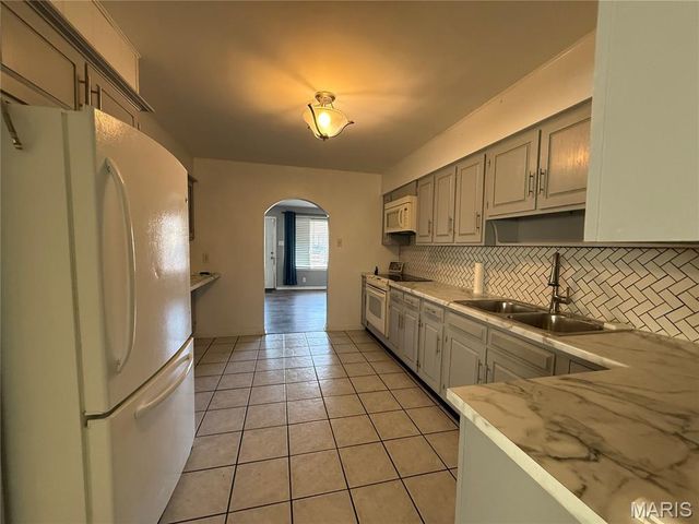 2918 Indiana Avenue, Granite City, IL 62040