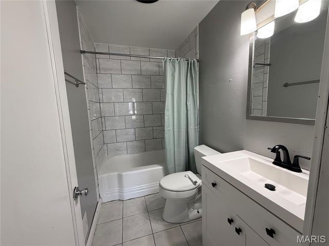 2918 Indiana Avenue, Granite City, IL 62040