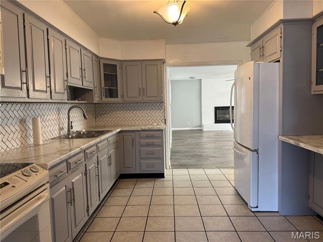 2918 Indiana Avenue, Granite City, IL 62040