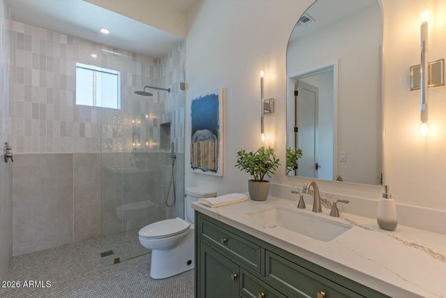 2801 E ELM Street, Phoenix, AZ 85016