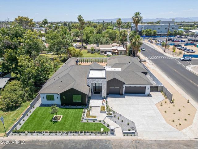 2801 E ELM Street, Phoenix, AZ 85016