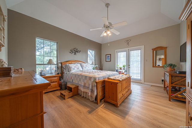 1325 OLD BOERNE RD, Bulverde, TX 78163