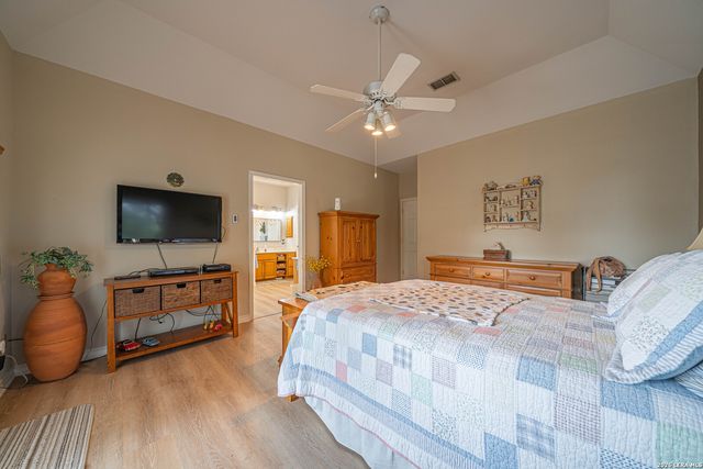 1325 OLD BOERNE RD, Bulverde, TX 78163