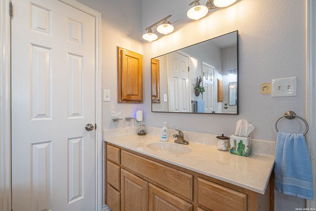 1325 OLD BOERNE RD, Bulverde, TX 78163