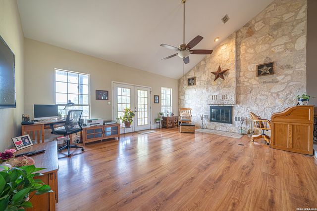 1325 OLD BOERNE RD, Bulverde, TX 78163
