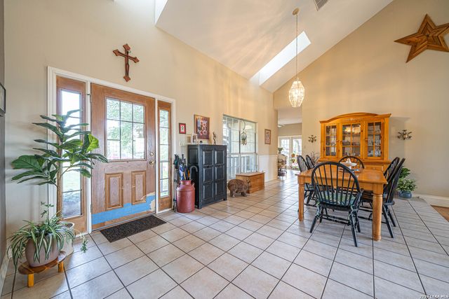 1325 OLD BOERNE RD, Bulverde, TX 78163