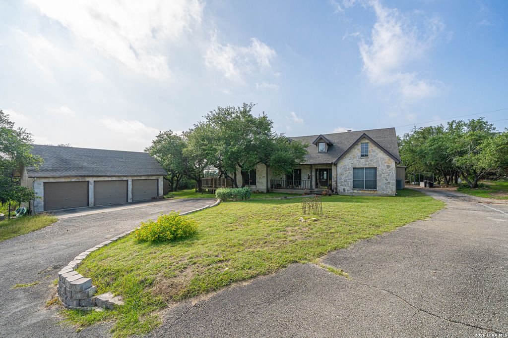 1325 OLD BOERNE RD, Bulverde, TX 78163