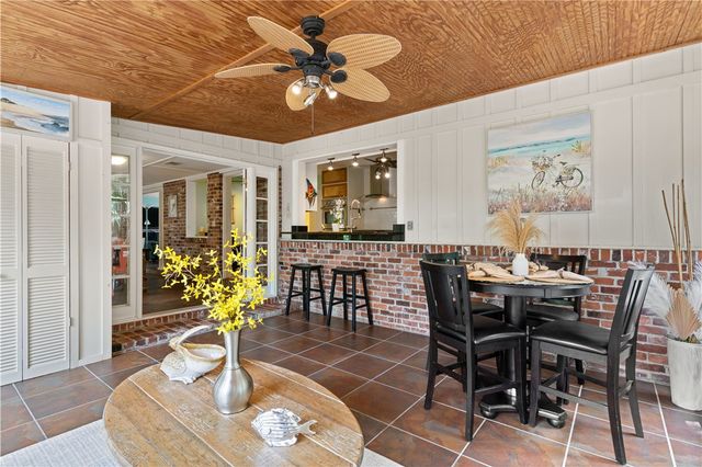 517 Wesley Oak Circle, St Simons Island, GA 31522