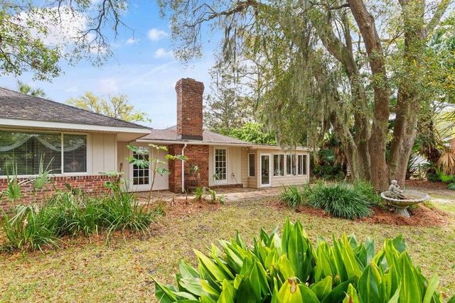517 Wesley Oak Circle, St Simons Island, GA 31522