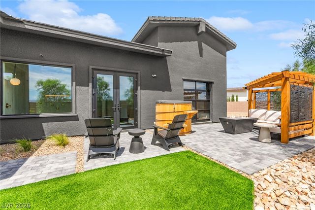 8585 Stange Avenue, Las Vegas, NV 89129