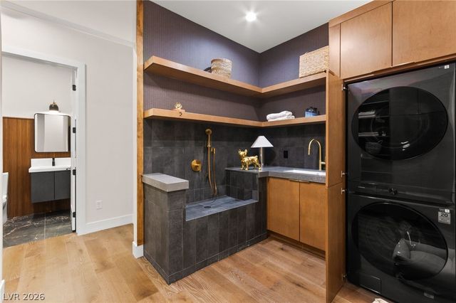 8585 Stange Avenue, Las Vegas, NV 89129