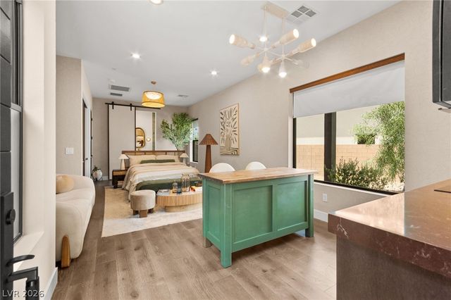8585 Stange Avenue, Las Vegas, NV 89129