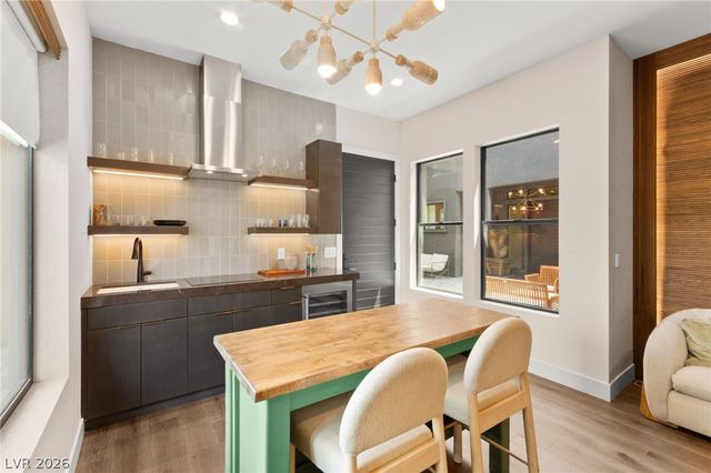 8585 Stange Avenue, Las Vegas, NV 89129