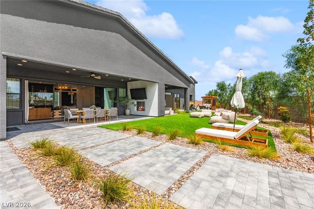 8585 Stange Avenue, Las Vegas, NV 89129