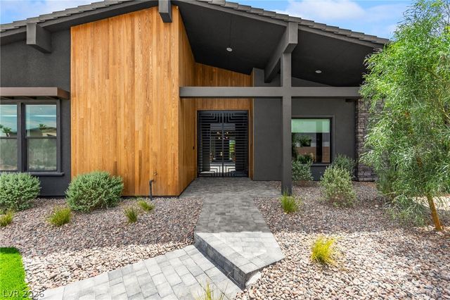 8585 Stange Avenue, Las Vegas, NV 89129