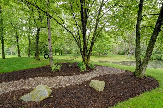 863 Rolins Run, Webster, NY 14580