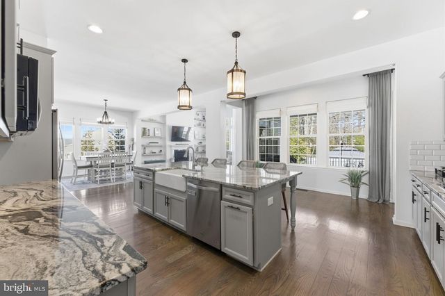 40 EDGEWATER DR, Fredericksburg, VA 22406