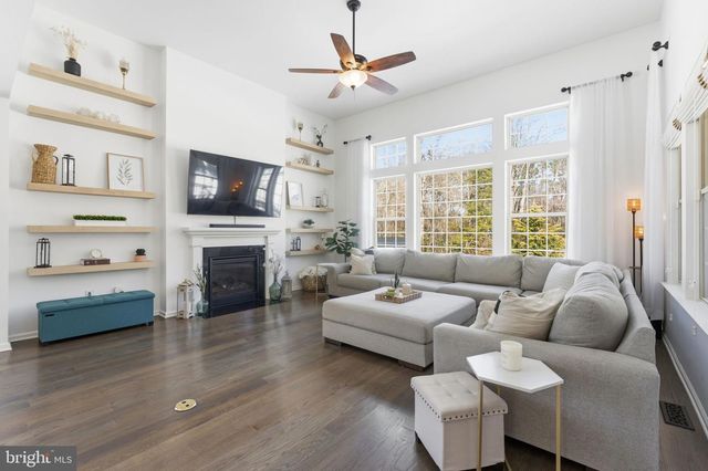 40 EDGEWATER DR, Fredericksburg, VA 22406