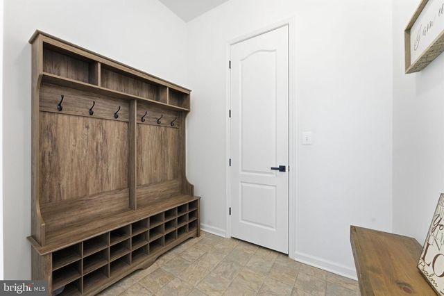 40 EDGEWATER DR, Fredericksburg, VA 22406