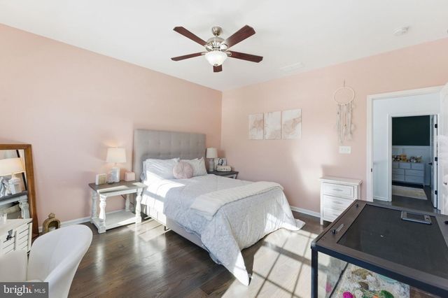 40 EDGEWATER DR, Fredericksburg, VA 22406