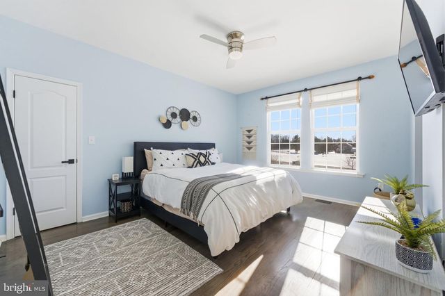 40 EDGEWATER DR, Fredericksburg, VA 22406