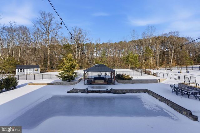 40 EDGEWATER DR, Fredericksburg, VA 22406