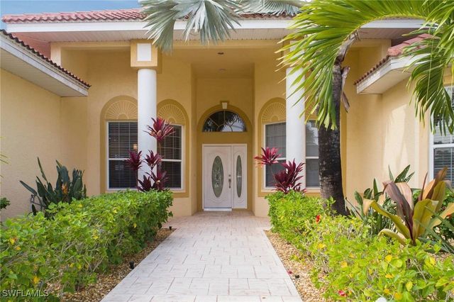 3730 SE 18th PL, Cape Coral, FL 33904