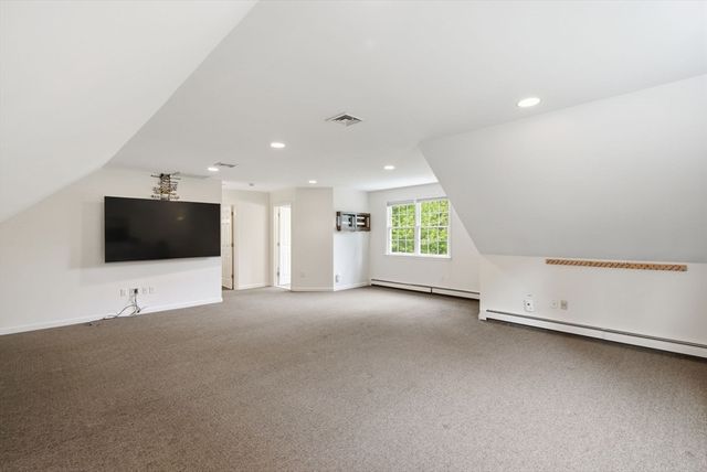 2 Stonecleave Rd, North Reading, MA 01864