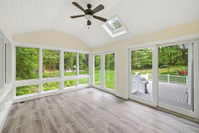 2 Stonecleave Rd, North Reading, MA 01864