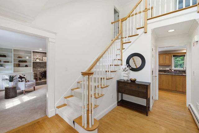 2 Stonecleave Rd, North Reading, MA 01864