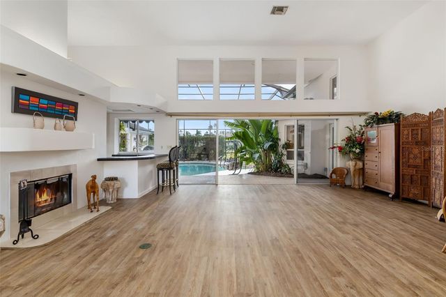 4149 ESCONDITO CIRCLE, Sarasota, FL 34238