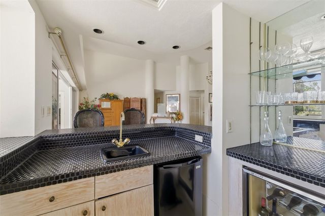 4149 ESCONDITO CIRCLE, Sarasota, FL 34238