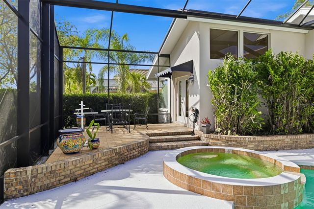 4149 ESCONDITO CIRCLE, Sarasota, FL 34238