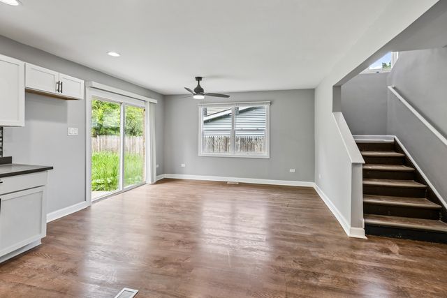 21744 peterson Avenue, Sauk Village, IL 60411