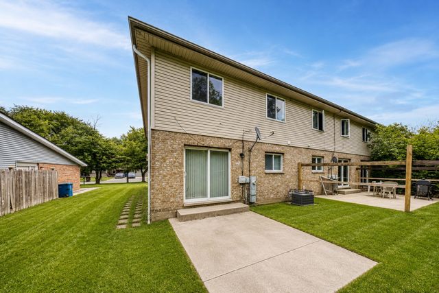 21744 peterson Avenue, Sauk Village, IL 60411
