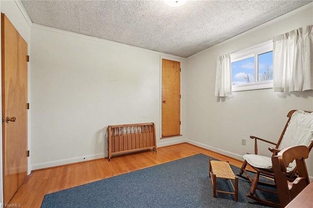 154 Melody Lane, Thomasville, NC 27360