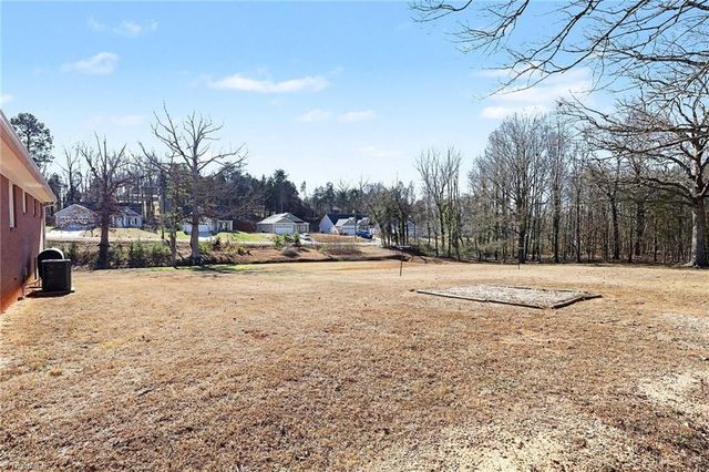 154 Melody Lane, Thomasville, NC 27360