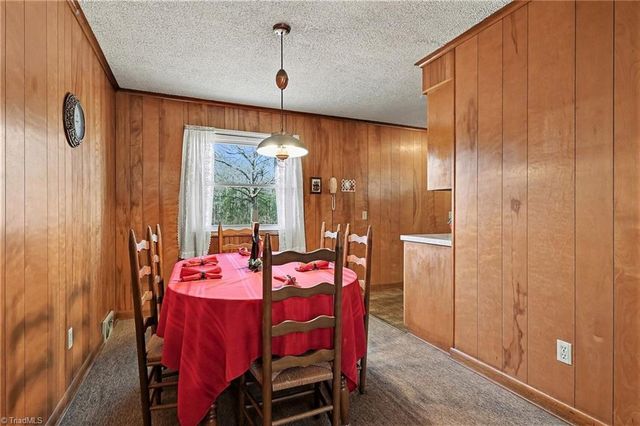 154 Melody Lane, Thomasville, NC 27360