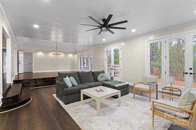 1476 New Market Road, Tryon, NC 28782