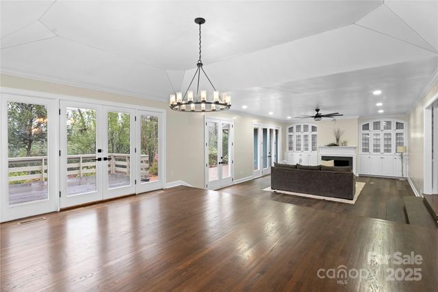 1476 New Market Road, Tryon, NC 28782