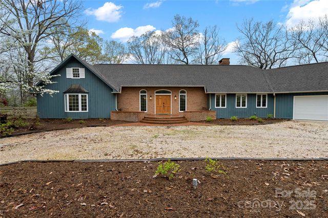 1476 New Market Road, Tryon, NC 28782
