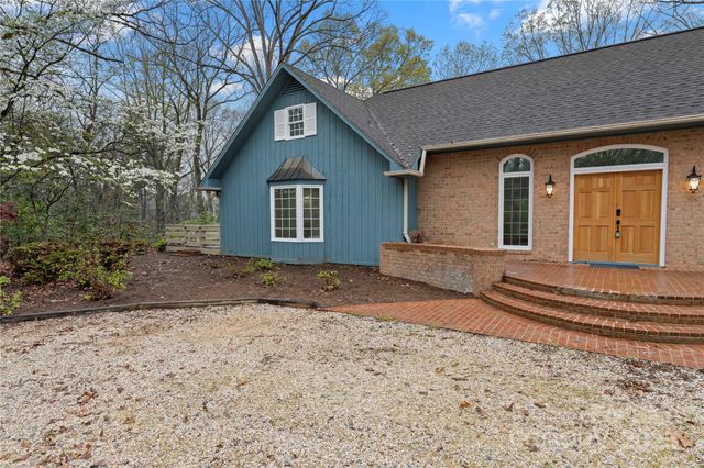 1476 New Market Road, Tryon, NC 28782