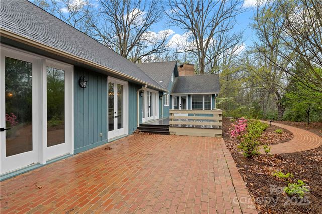 1476 New Market Road, Tryon, NC 28782