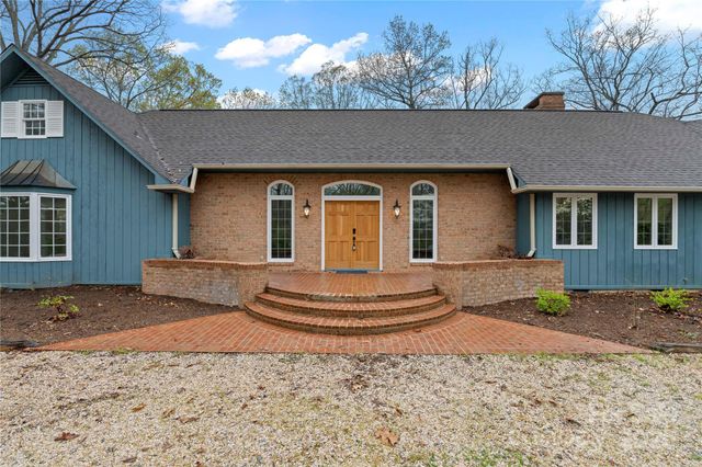 1476 New Market Road, Tryon, NC 28782