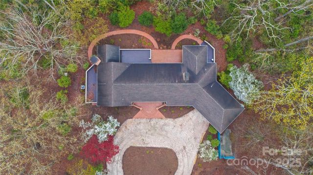 1476 New Market Road, Tryon, NC 28782