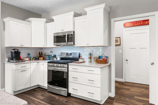 321 Hayloft Drive, West Lafayette, IN 47906