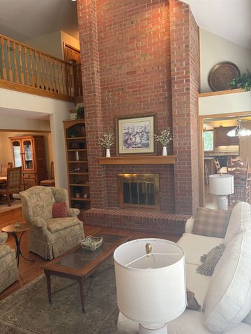 602 Ridge Point Dr, Mulvane, KS 67110