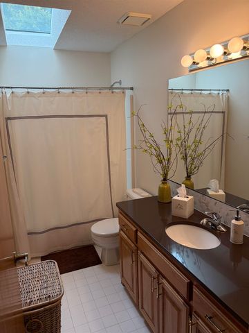 602 Ridge Point Dr, Mulvane, KS 67110