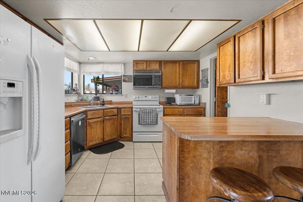 Image 13 of property listing at 450 Omni Drive, Sparks, NV 89441